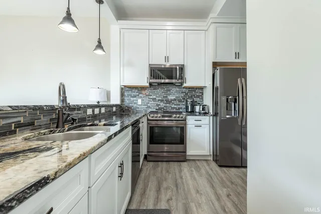 $292,000 | 9656 South Bay Pointe Drive, Unit 74, Bloomington, IN 47401