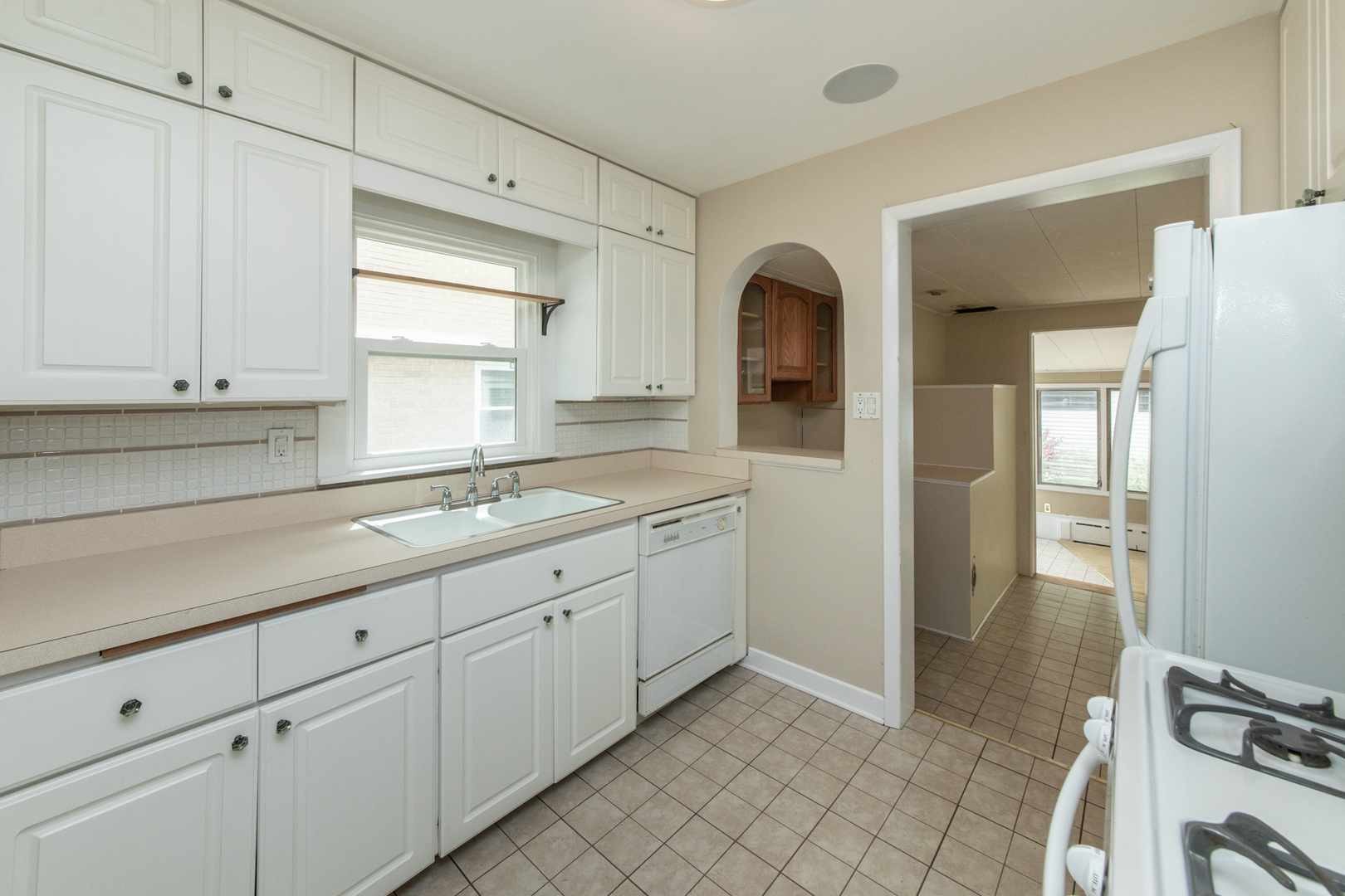 111 South Rose Avenue Park Ridge, IL 60068 - Photo 7 of 21