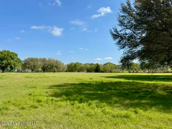 $142,750 | 9 Green Acres Drive, Canton, MS 39046