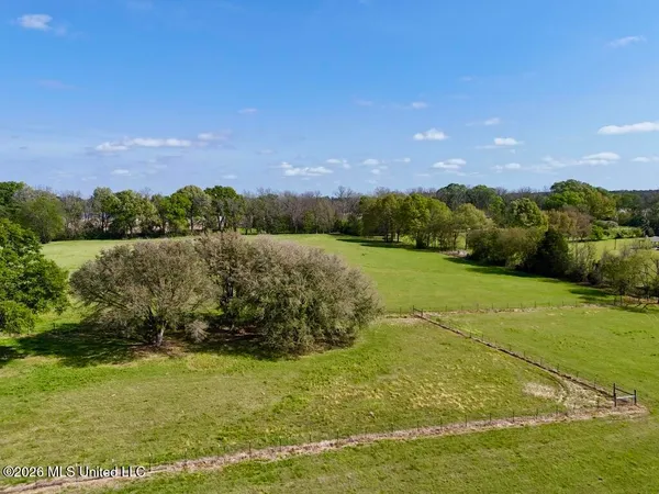 $142,750 | 9 Green Acres Drive, Canton, MS 39046