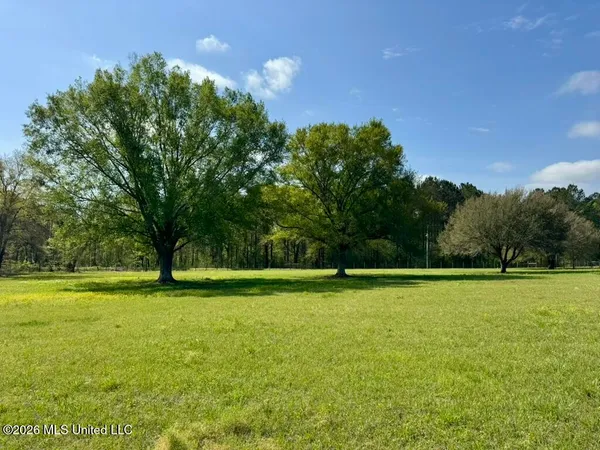 $142,750 | 9 Green Acres Drive, Canton, MS 39046