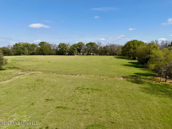 $142,750 | 9 Green Acres Drive, Canton, MS 39046