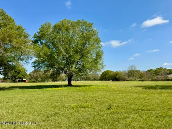 $142,750 | 9 Green Acres Drive, Canton, MS 39046