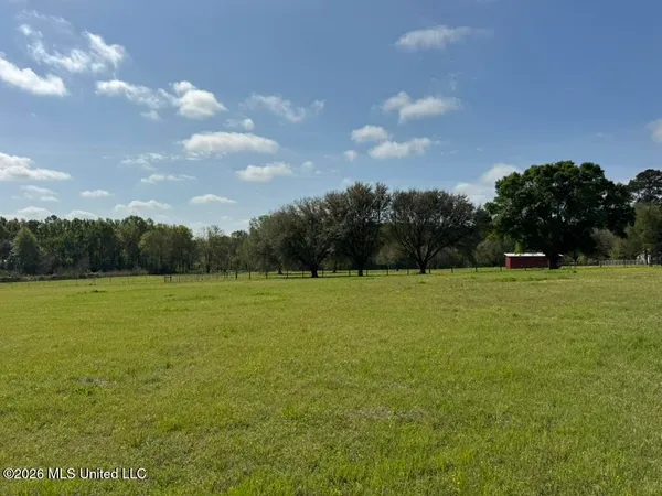 $142,750 | 9 Green Acres Drive, Canton, MS 39046