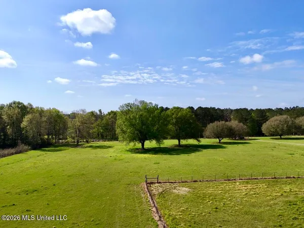 $142,750 | 9 Green Acres Drive, Canton, MS 39046