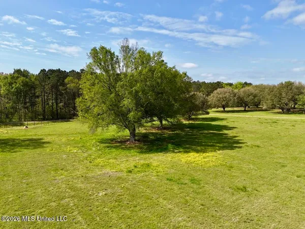 $142,750 | 9 Green Acres Drive, Canton, MS 39046