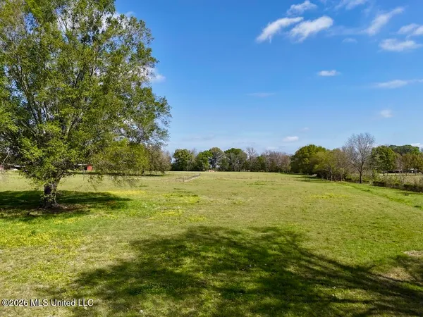 $142,750 | 9 Green Acres Drive, Canton, MS 39046