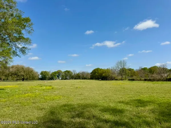 $142,750 | 9 Green Acres Drive, Canton, MS 39046