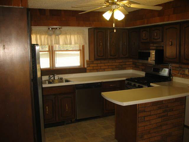 2210 Northwest Raintree Drive New Castle, IN 47362 - Photo 4 of 12 Gallery Image 4