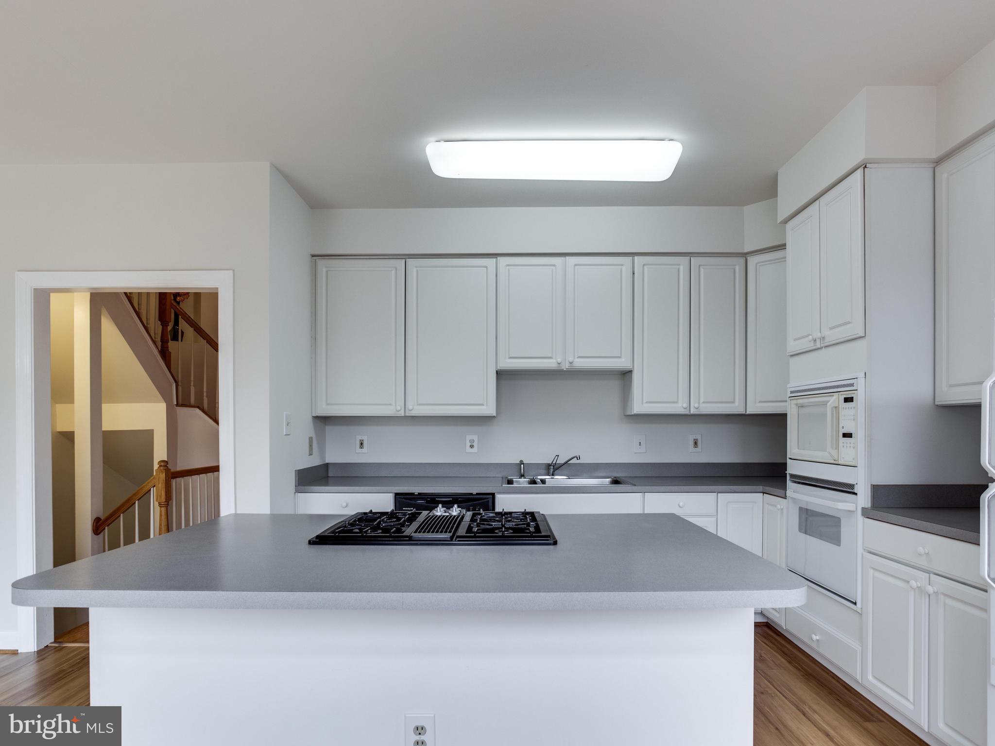2123 Chippewa Place Silver Spring, MD 20906 - Photo 14 of 30 Kitchen