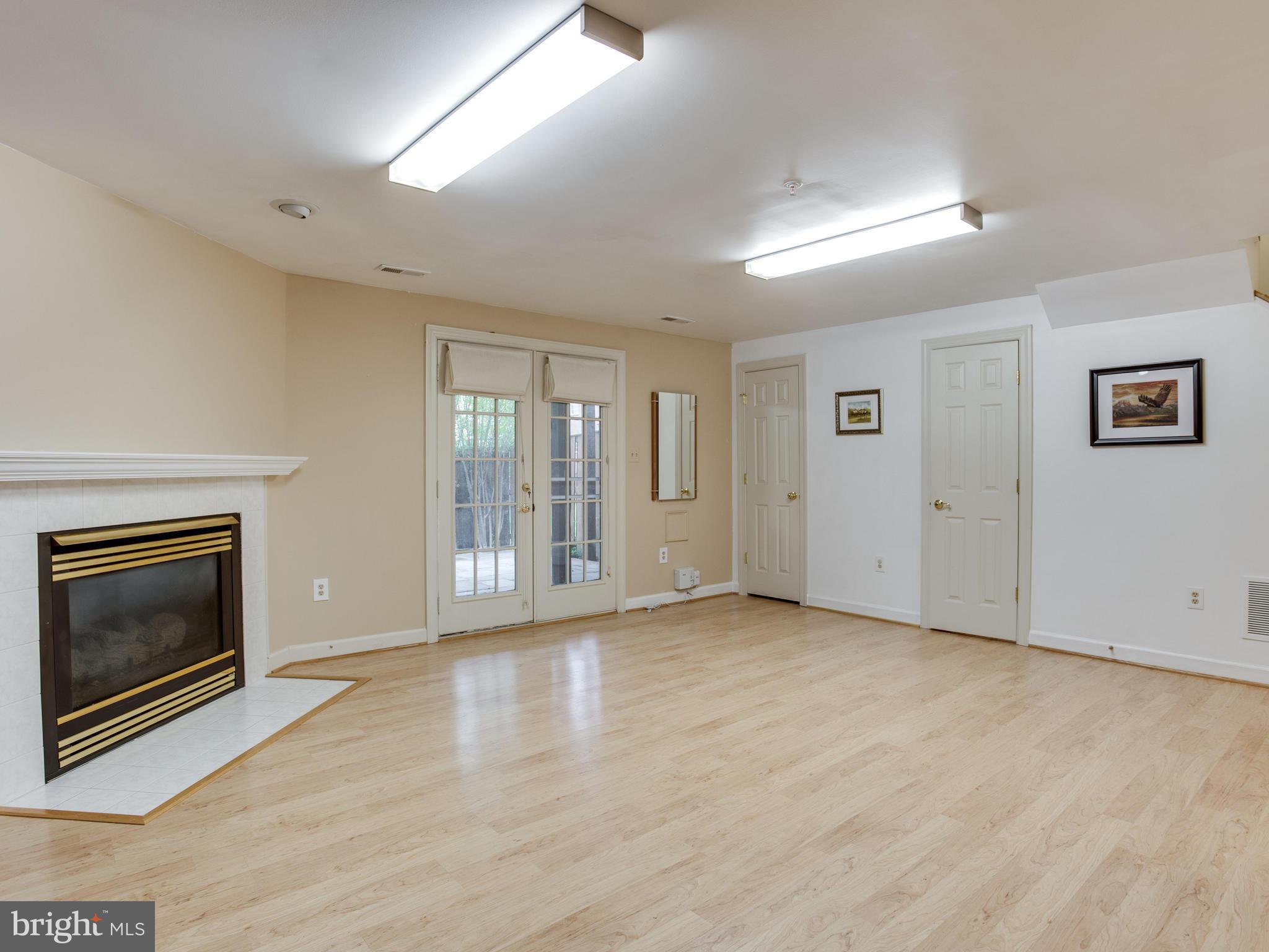 2123 Chippewa Place Silver Spring, MD 20906 - Photo 5 of 30 Family Room