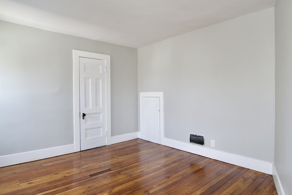 70 Vermont Street Springfield, MA 01108 - Photo 40 of 42
