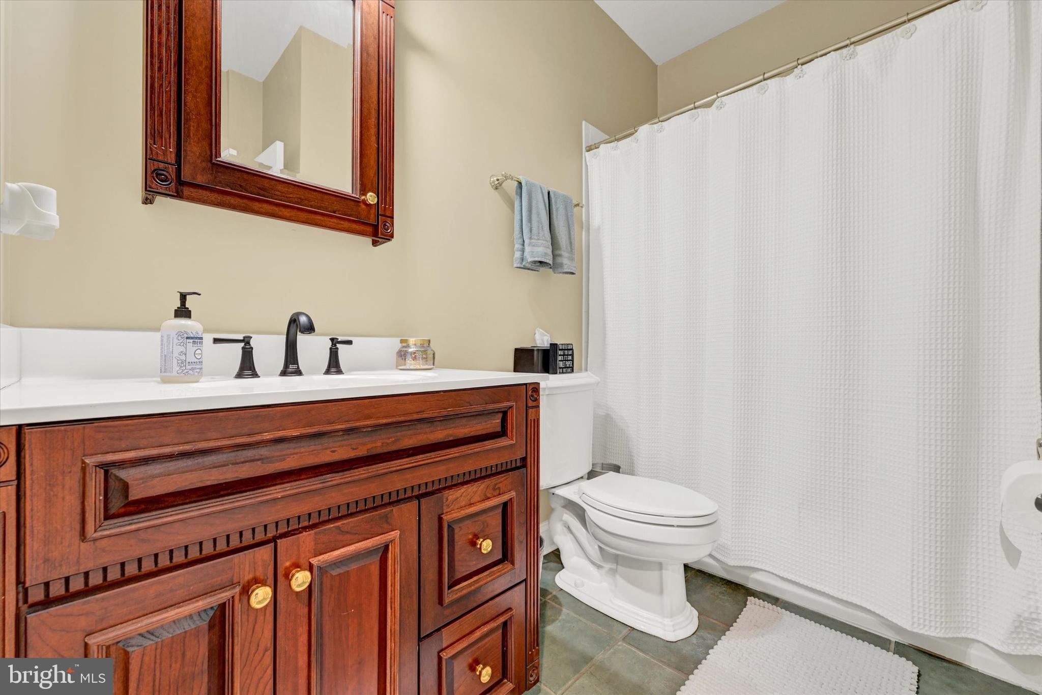 9318 Ravenridge Road Baltimore, MD 21234 - Photo 10 of 72