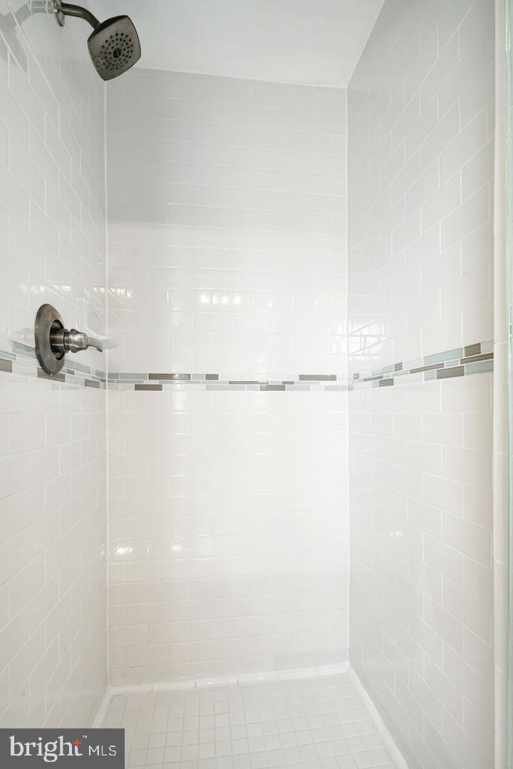 1017 Wellington Road Jenkintown, PA 19046 - Photo 19 of 35 Gallery Image 19