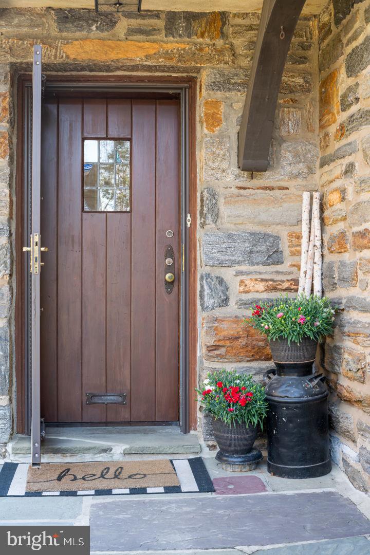1017 Wellington Road Jenkintown, PA 19046 - Photo 2 of 35 Gallery Image 2