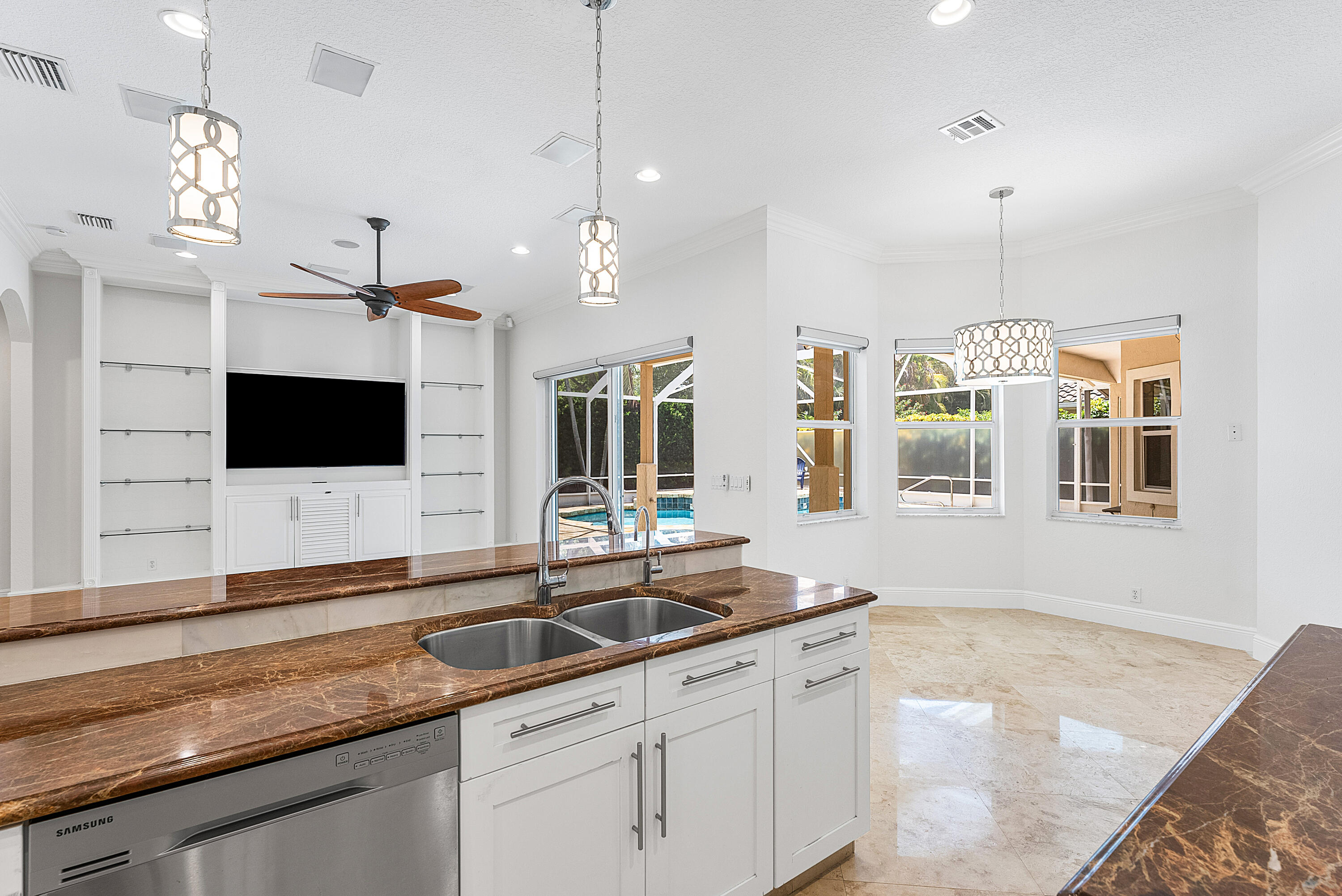 21310 Falls Ridge Way Boca Raton, FL 33428 - Photo 18 of 88 Kitchen/Family