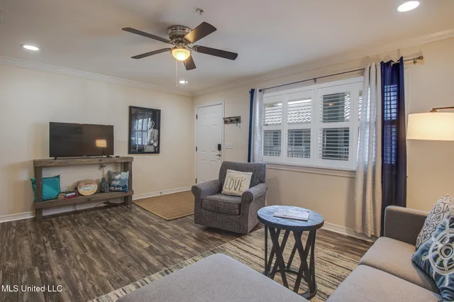 $168,900 | 1282 Beach Boulevard, Unit 208, Biloxi, MS 39530