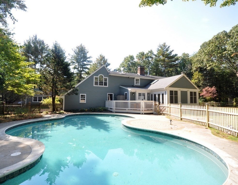 353 Deacon Haynes Road Concord, MA 01742 - Photo 3 of 41