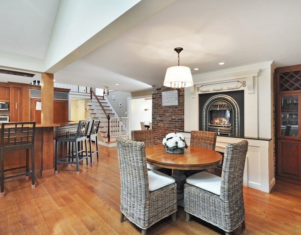 353 Deacon Haynes Road Concord, MA 01742 - Photo 8 of 41