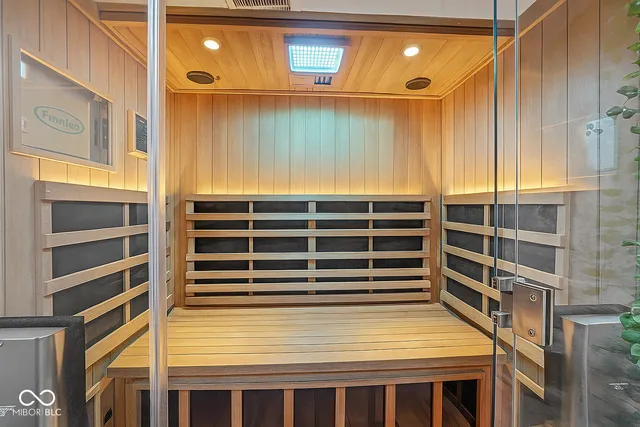 $1,495,000 | 11416 Forest Knoll Circle, Fishers, IN 46037