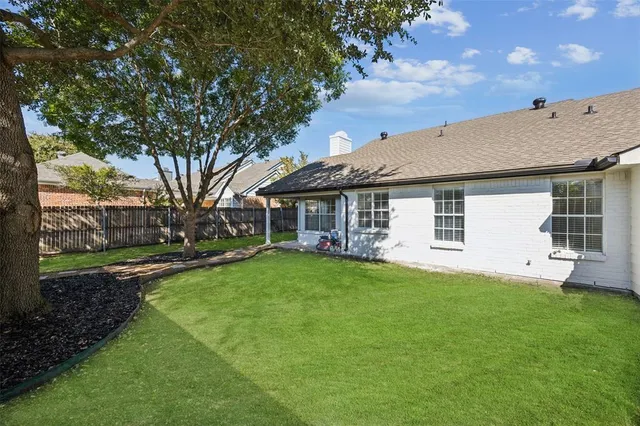 $359,900 | 1424 Broadmoor Drive, Richardson, TX 75082