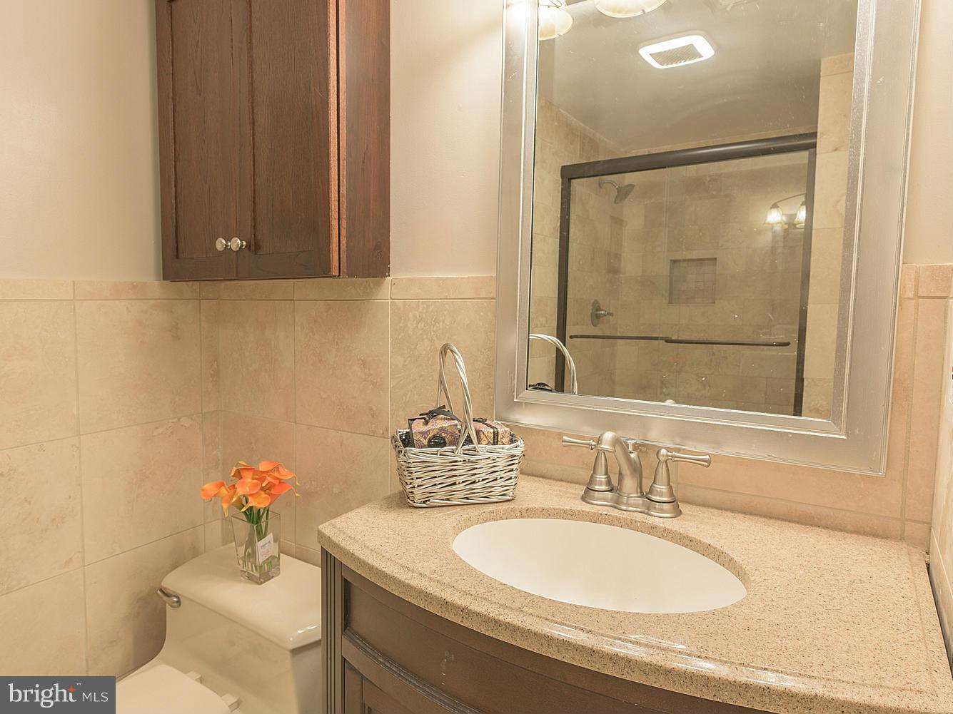 9122 Fisteris Court Springfield, VA 22152 - Photo 22 of 27 Bath
