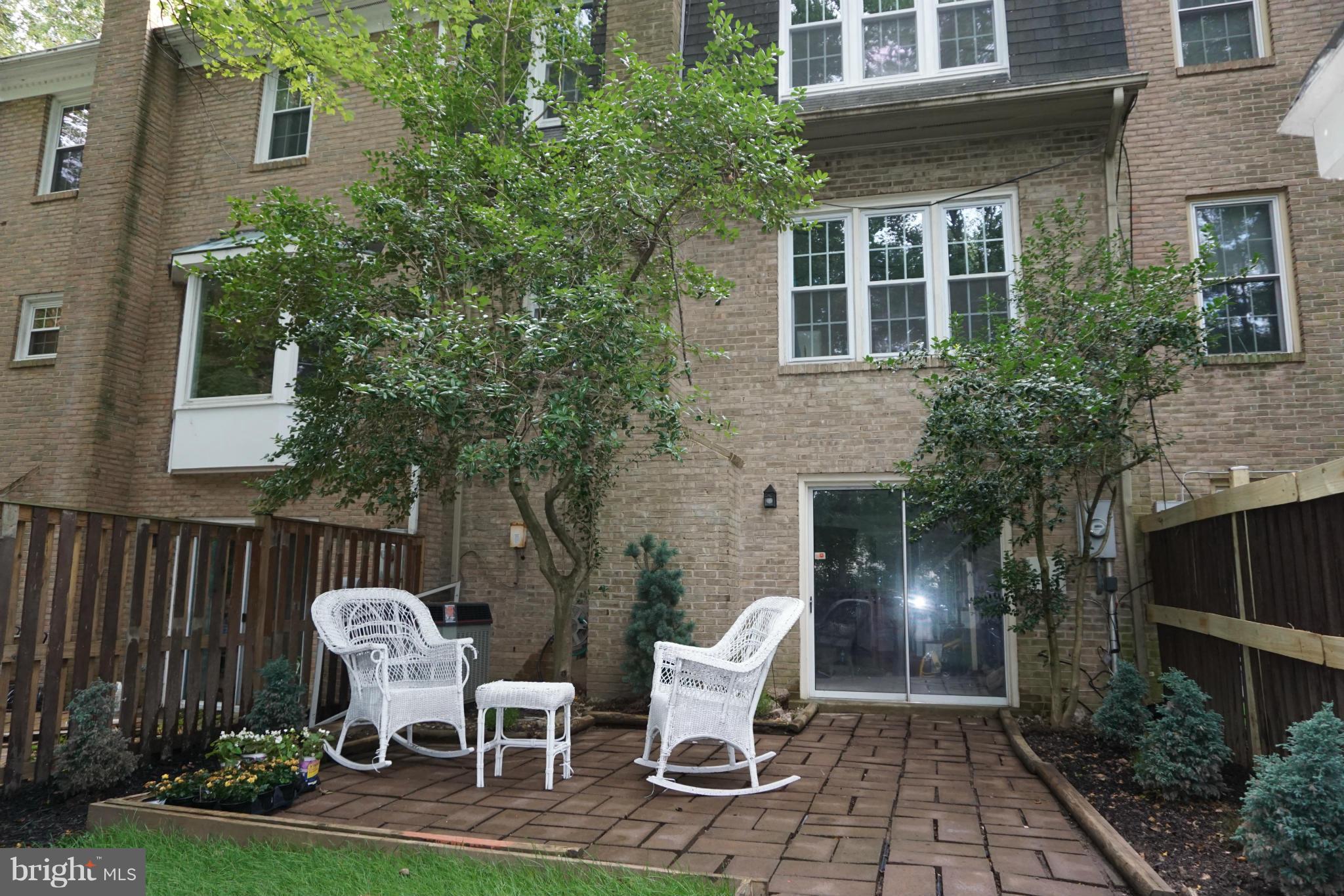 9122 Fisteris Court Springfield, VA 22152 - Photo 27 of 27 Exterior (Rear)