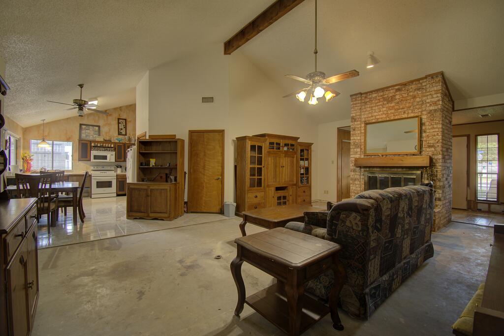 2017 Lime Creek Road Kerrville, TX 78028 - Photo 9 of 27 Gallery Image 9