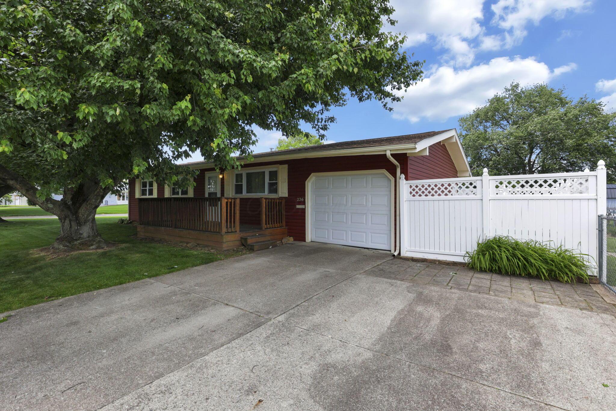 236 Fieldpoint Road Heath, OH 43056 - Photo 5 of 35 4-web-or-mls-0N4A3828