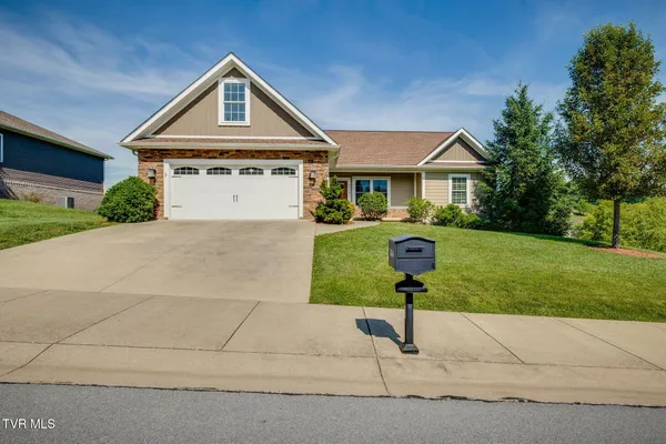 $485,000 | 3004 Calton Hill, Kingsport, TN 37664