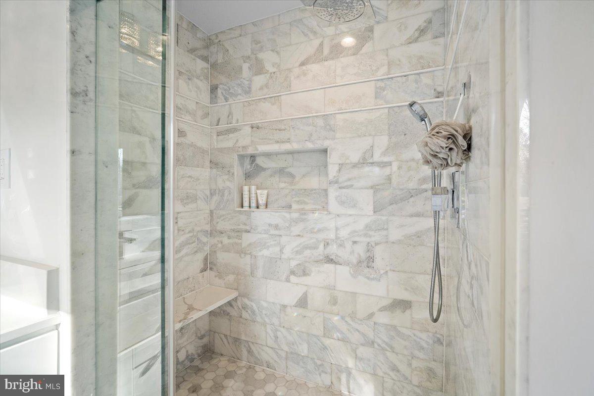 10801 Spring Knoll Drive Potomac, MD 20854 - Photo 51 of 100