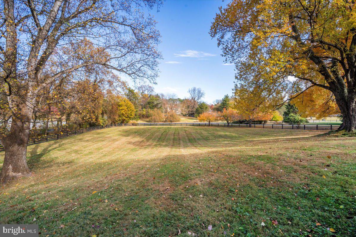 10801 Spring Knoll Drive Potomac, MD 20854 - Photo 83 of 100