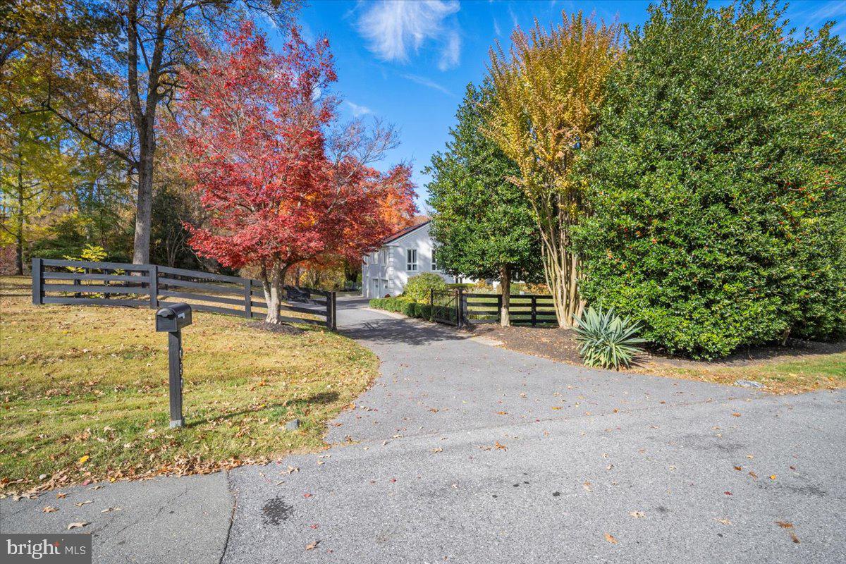 10801 Spring Knoll Drive Potomac, MD 20854 - Photo 94 of 100