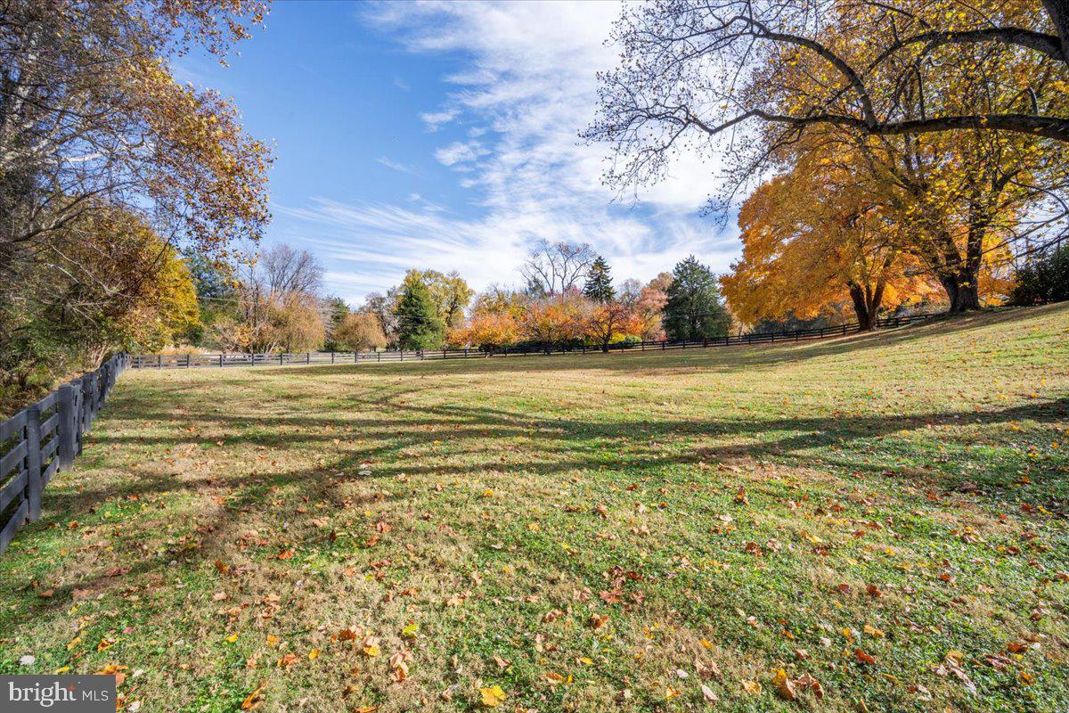 10801 Spring Knoll Drive Potomac, MD 20854 - Photo 96 of 100