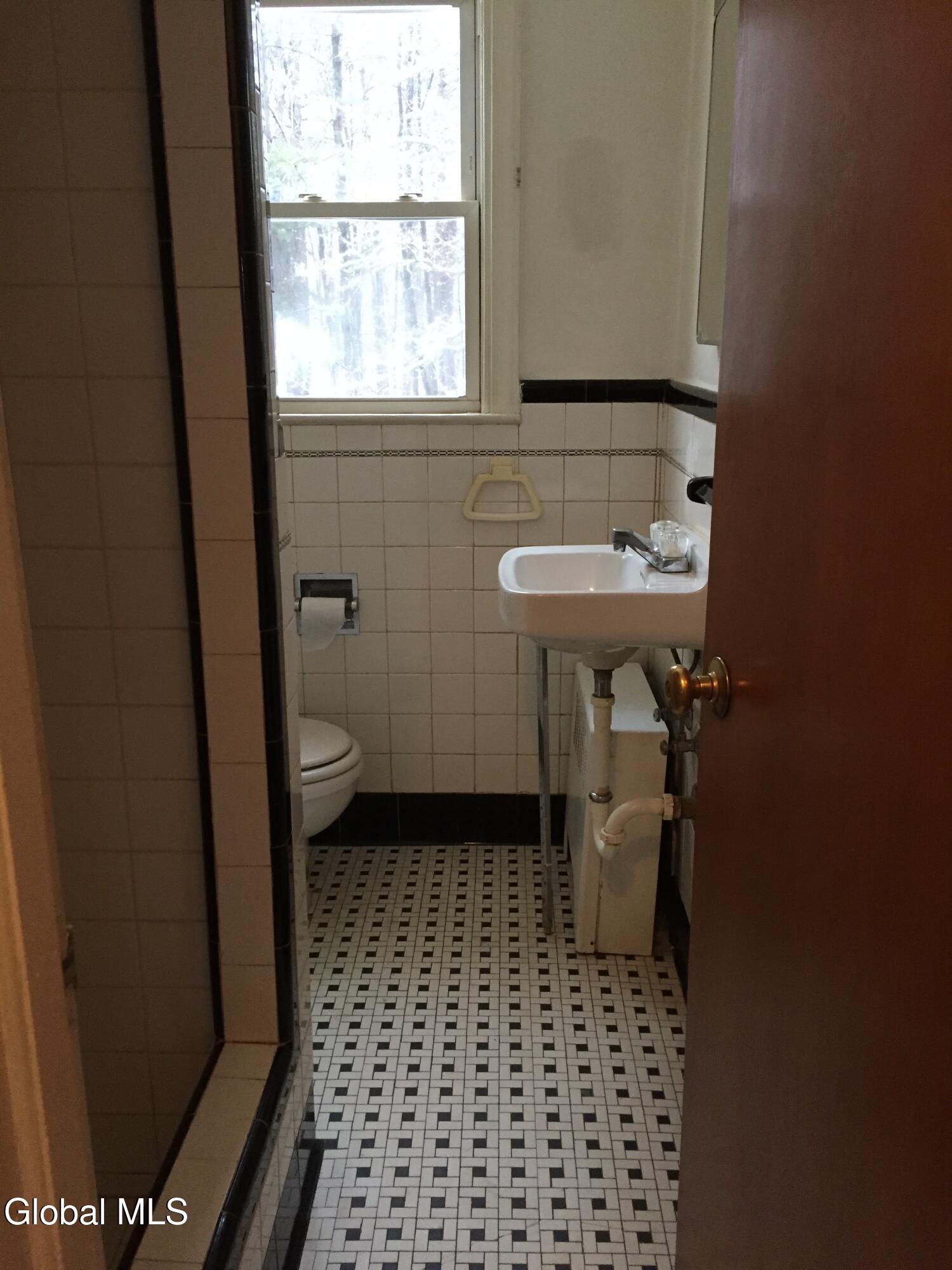 2237 Ghents Road Rotterdam, NY 12306 - Photo 13 of 32 5a