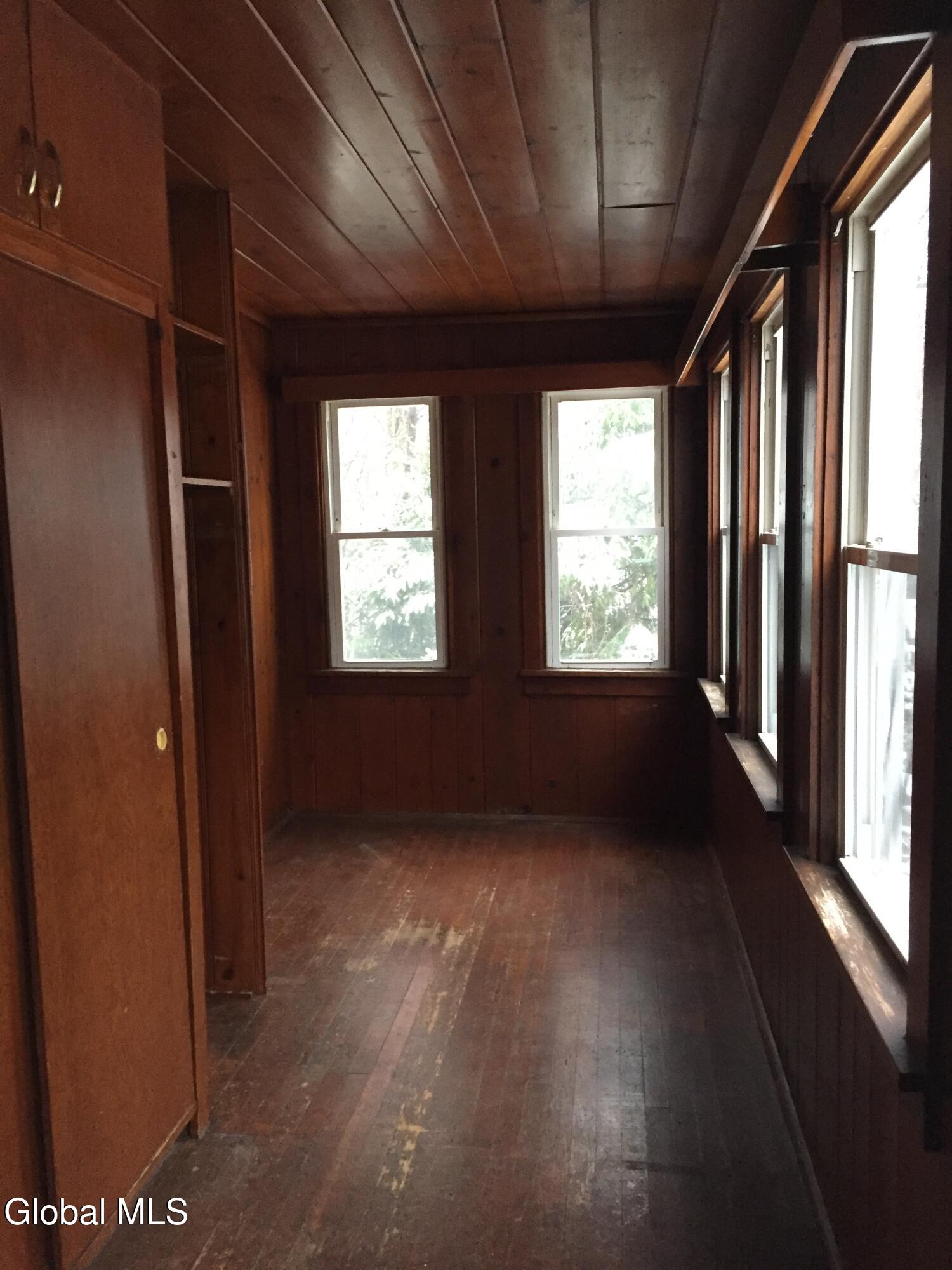 2237 Ghents Road Rotterdam, NY 12306 - Photo 15 of 32 6