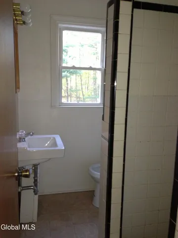 $375,900 | 2237 Ghents Road, Rotterdam, NY 12306