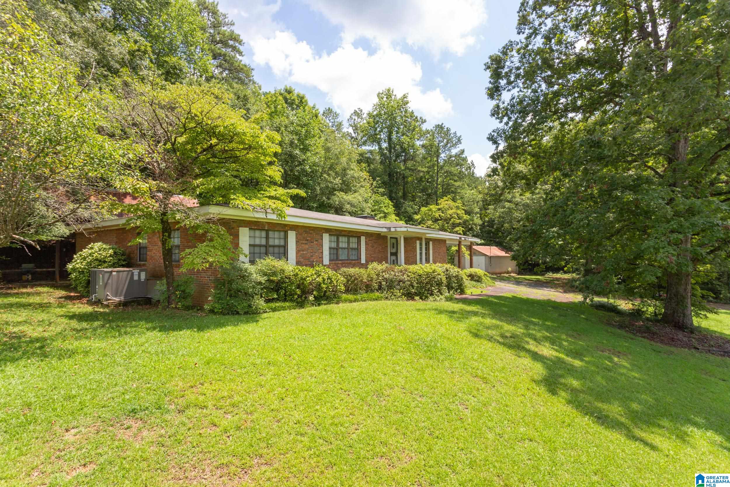 1640 Renfroe Road Talladega, AL 35160 - Photo 4 of 37