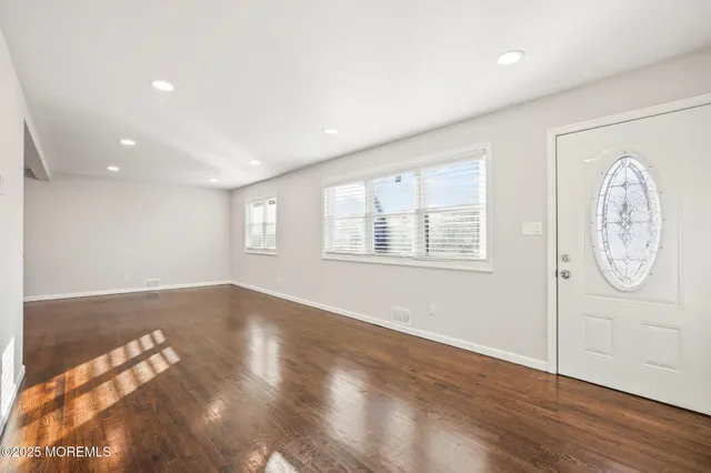 $3,200 | 222 Elmwood Court, Brick, NJ 08723