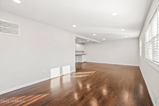 $3,200 | 222 Elmwood Court, Brick, NJ 08723