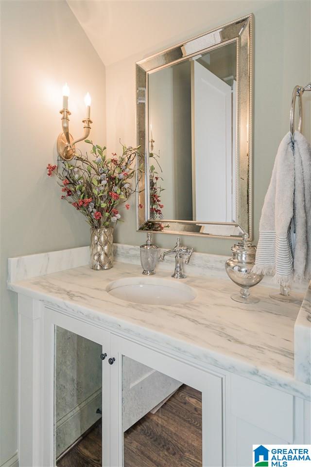 904 Shades Road Birmingham, AL 35209 - Photo 20 of 38