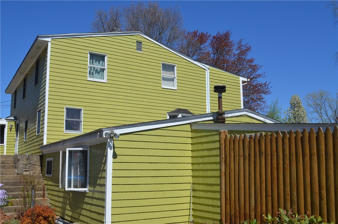 8 Old North Road Coventry, RI 02816 - Photo 3 of 9 Gallery Image 3