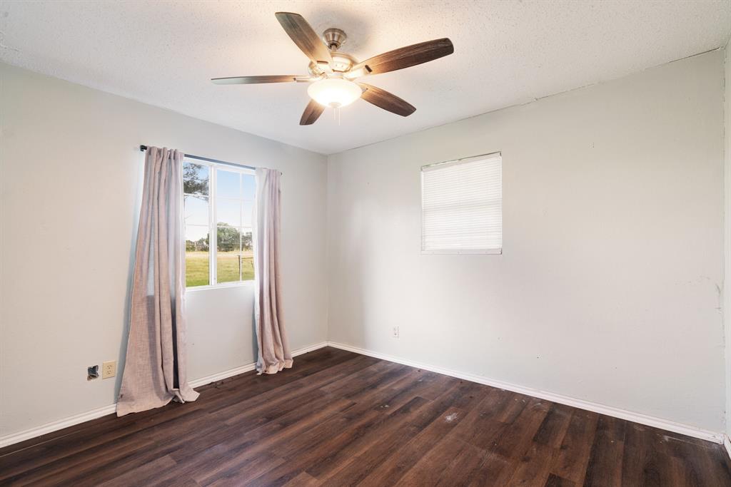 1982 County Road 1415 Bonham, TX 75418 - Photo 8 of 24