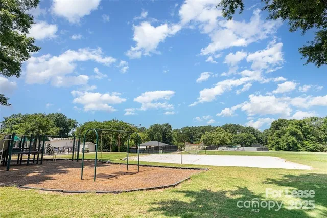 $2,050 | 752 Kitfox Drive Northwest, Concord, NC 28027