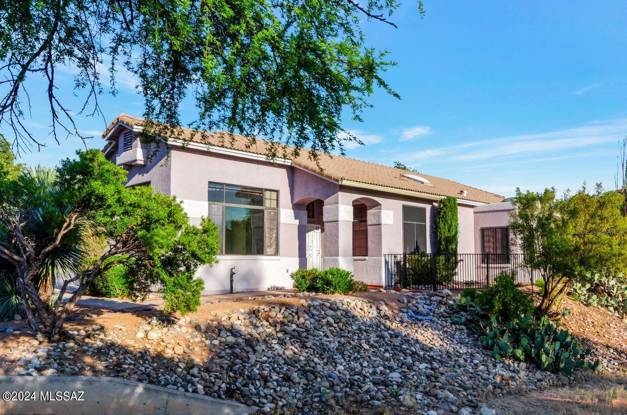 9140 East Sunset Post Road Tucson, AZ 85749 - Photo 1 of 37