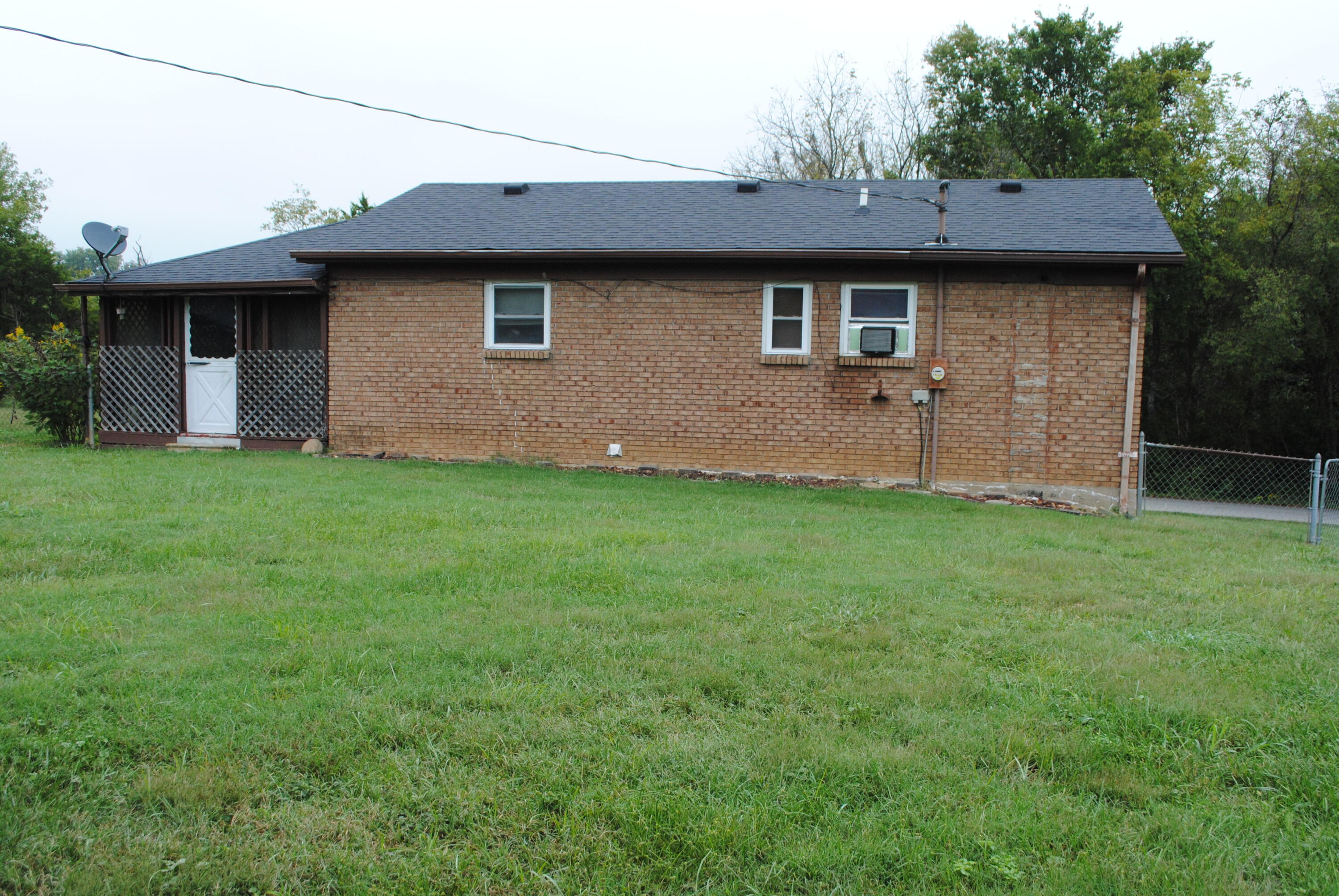 145 Gilberts Creek Road Lancaster, KY 40444 - Photo 6 of 38 DSC_2395