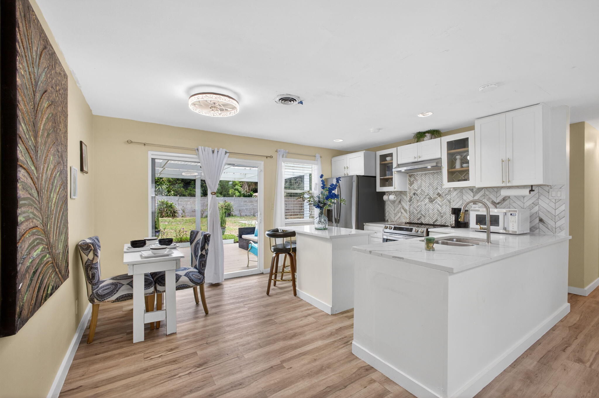 140 West 31st Court Riviera Beach, FL 33404 - Photo 12 of 59 11-web-or-mls-5D1A7397