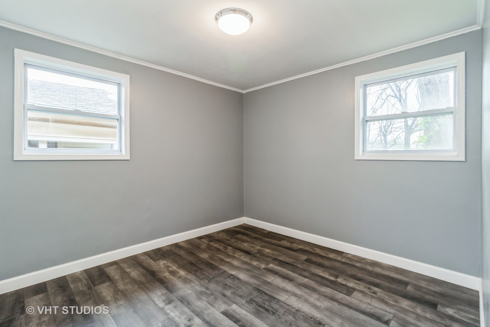 17560 Sycamore Drive Homewood, IL 60430 - Photo 7 of 13 an empty room with a window