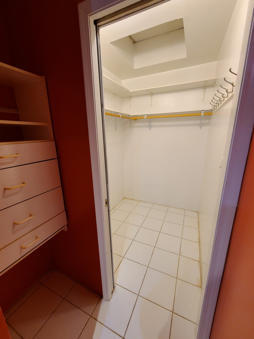 5S511 Radcliff Road Naperville, IL 60563 - Photo 18 of 22