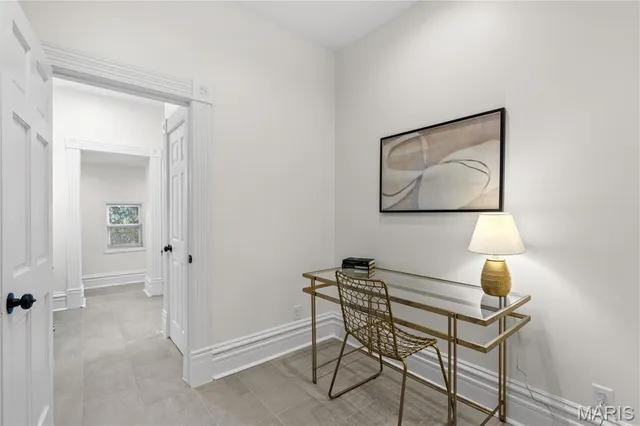 $329,900 | 2643 Ann Avenue, St. Louis, MO 63104